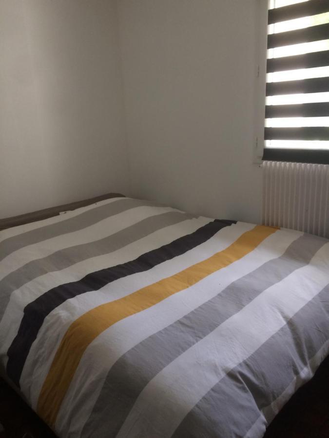 Maison Marylene Possibilite De Louer 2 Chambres Et Un Lit 1Place Supplement Du Reglement De La Location En A Regler Sur Place ,Petit Dejeuner Egalement Vous Gagnez 16 Pour-Cent Givry (Saone-et-Loire) Εξωτερικό φωτογραφία