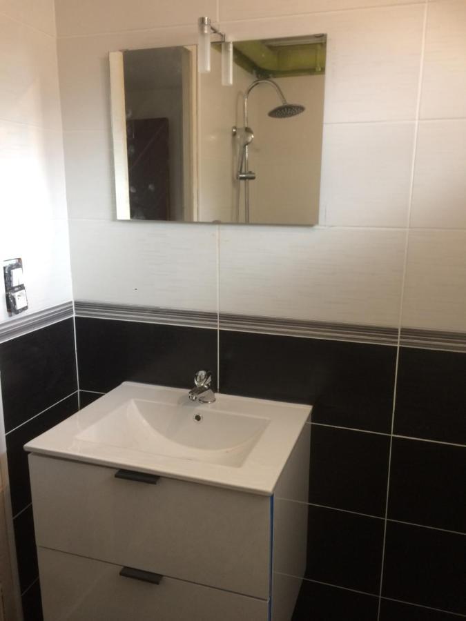 Maison Marylene Possibilite De Louer 2 Chambres Et Un Lit 1Place Supplement Du Reglement De La Location En A Regler Sur Place ,Petit Dejeuner Egalement Vous Gagnez 16 Pour-Cent Givry (Saone-et-Loire) Εξωτερικό φωτογραφία